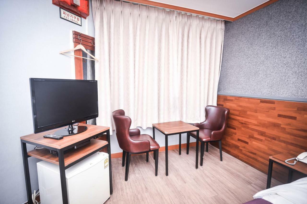 Hotel Noblesse Szöul Kültér fotó