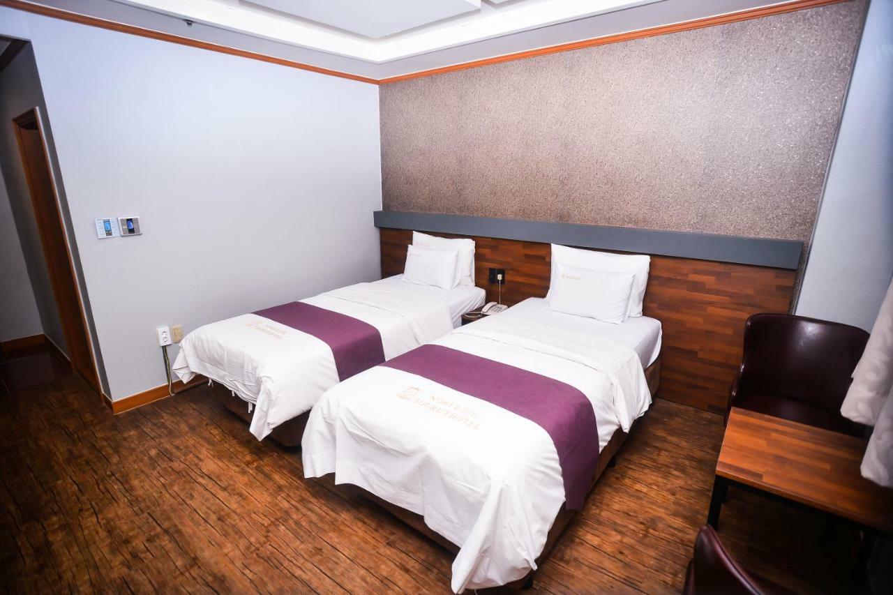 Hotel Noblesse Szöul Kültér fotó