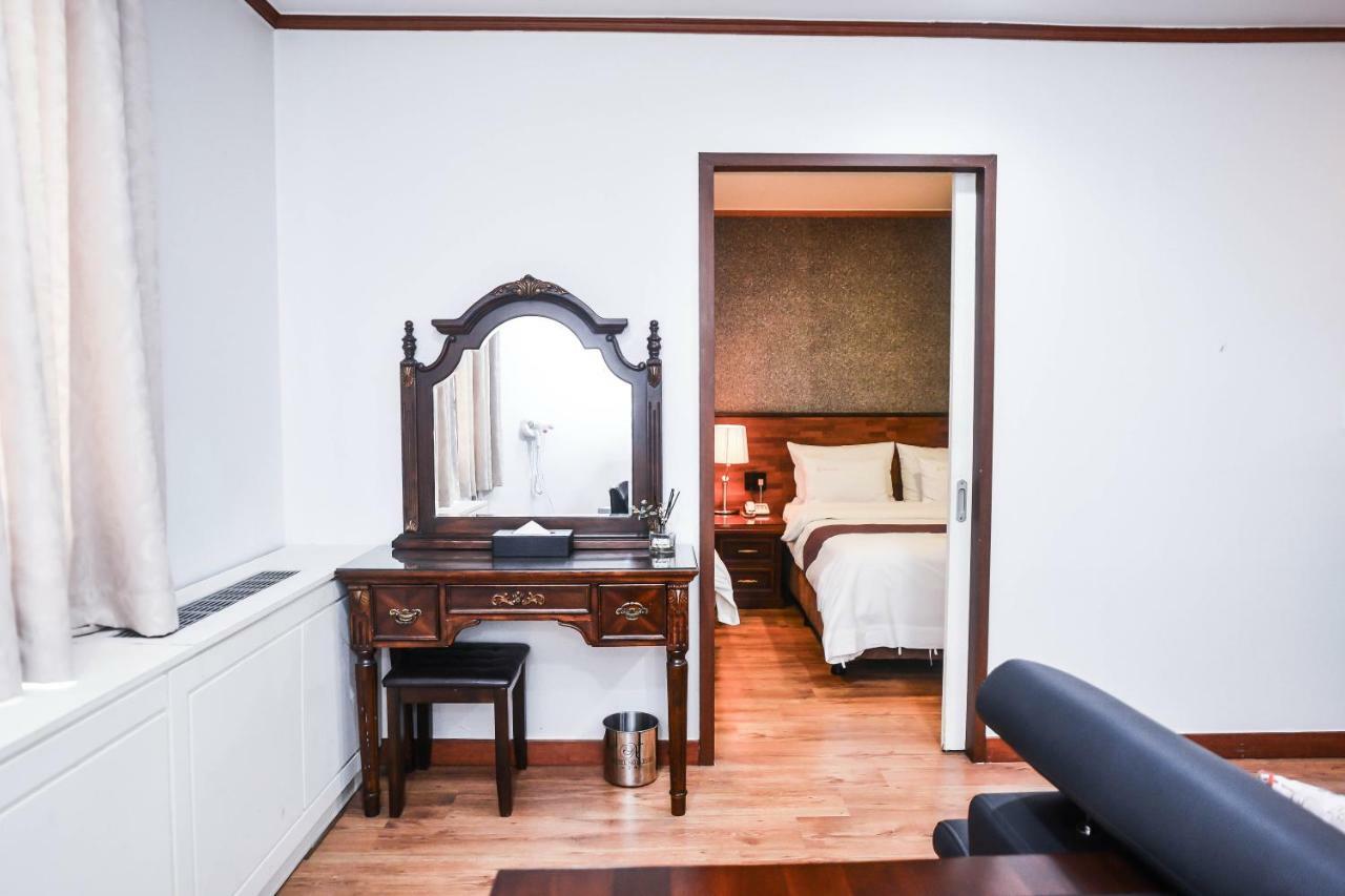 Hotel Noblesse Szöul Kültér fotó